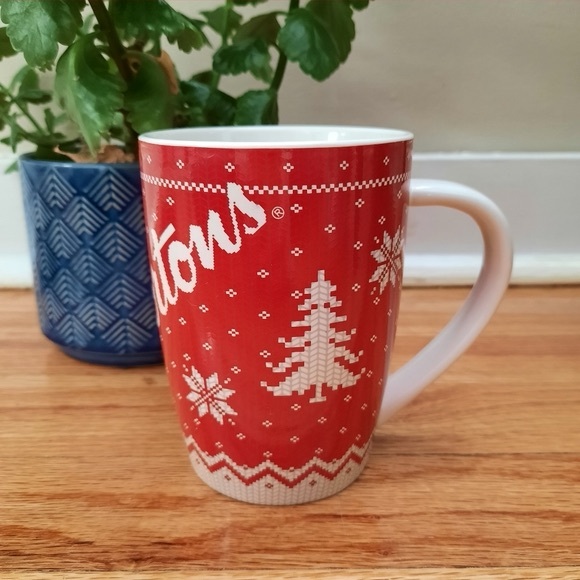 Tim Hortons 2015 Coffee Mug - Picture 1 of 8